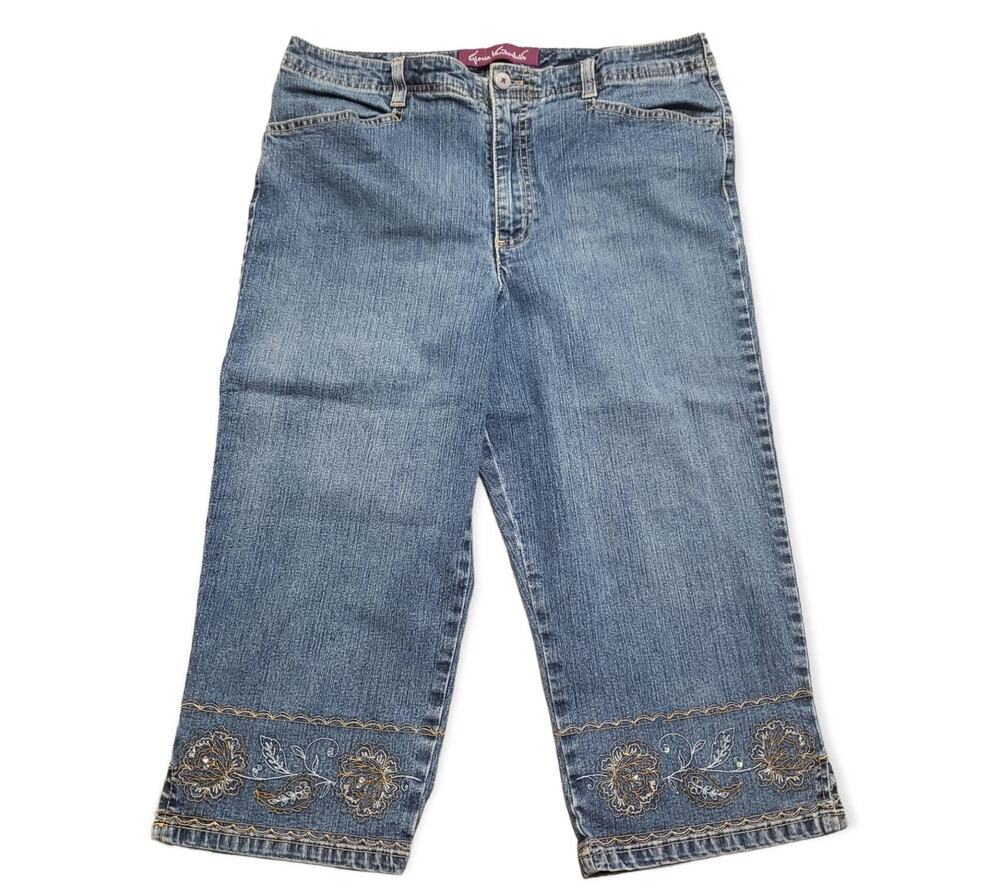 Gloria Vanderbilt Light Washed Embroidered Leg Capri Pants | Size 14P